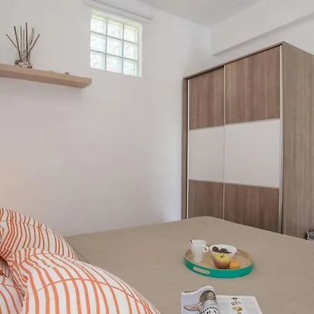 Holiday home Deborah With Private Pool *