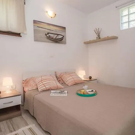 Deborah With Private Pool * Лабин